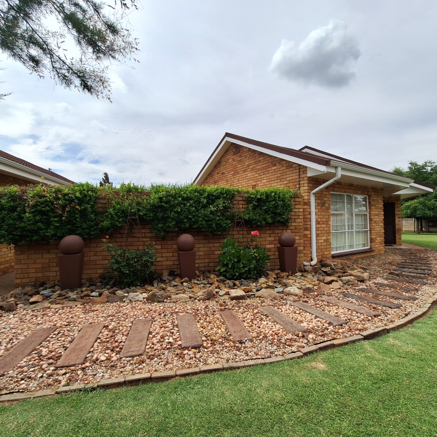 5 Bedroom Property for Sale in Villiers Free State